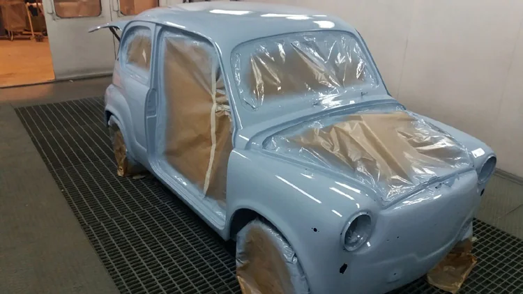 Seat 600 pintado en azul claro